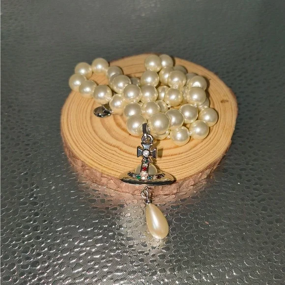 Vivienne Westwood Silver Pendant Pearl Necklace